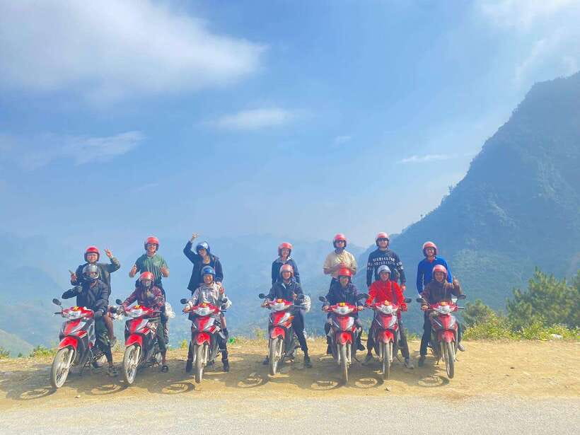 From Hanoi: 3 Day Ha Giang Loop Motorbike Self-ride Tour - Day 3: Ma Pi Leng Pass and the Tu San Canyon boat moment