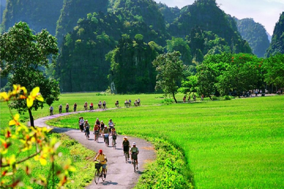 From Hanoi: 3-Day Trip to Ninh Binh with Ha Long Bay Cruise - Mua Cave and the 500 steps: payoff view, sore calves likely