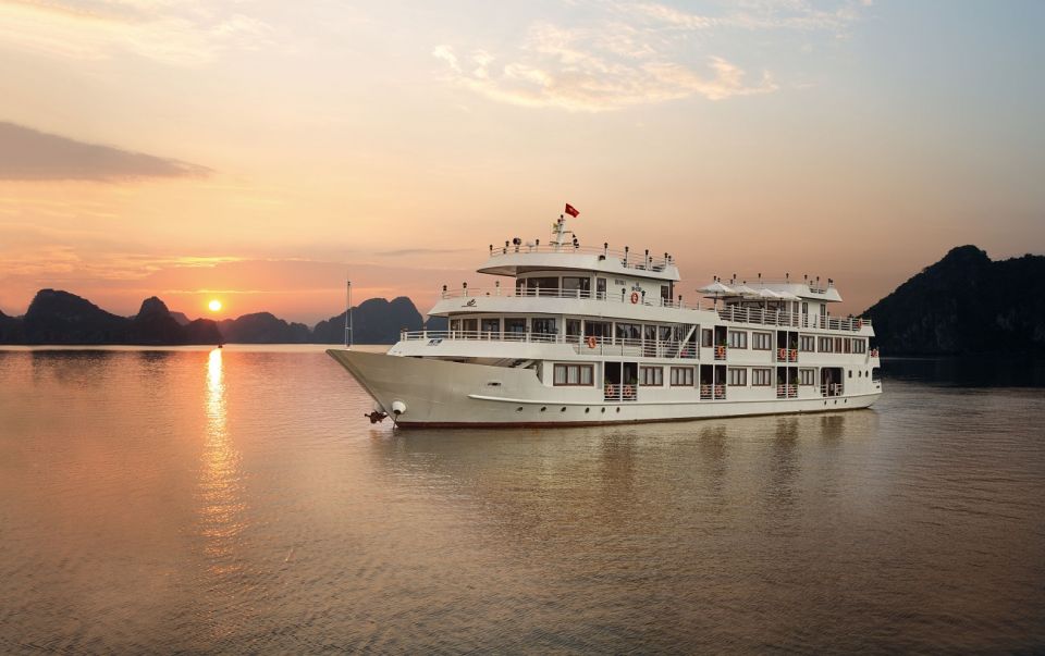 From Hanoi: Ha Long Bay 3-Day 5 Star Cruise with Balcony - Your 5-star cabin with balcony: what “all-inclusive” means day to day