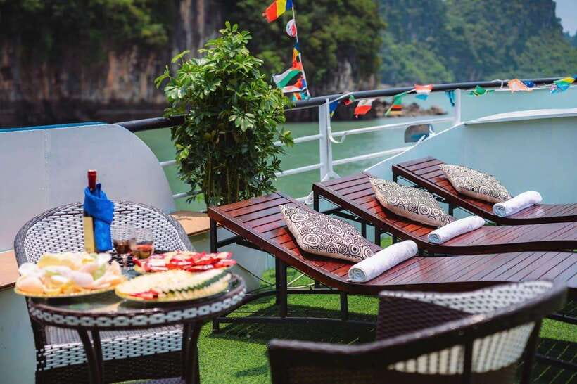 From Hanoi: Ha Long Bay Full-Day Luxury Cruise - TiTop Island: beach time plus the option to climb