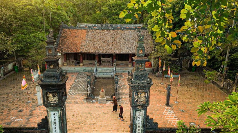 From Hanoi: Hoa Lu, Tam Coc, Mua Cave & Cycling in Ninh Binh - Lunch in Ninh Binh: Local Buffet with Vegetarian Options