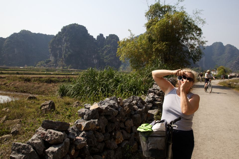 From Hanoi: Hoa Lu & Tam Coc with Buffet lunch & Cycling - Tam Coc lunch: buffet comfort before the caves