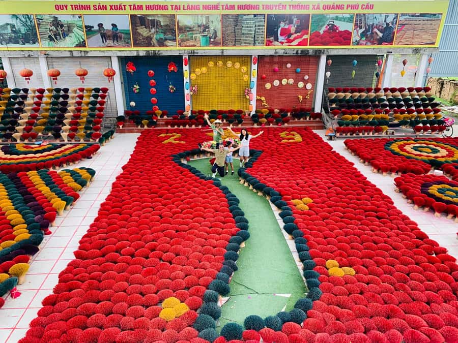 From Hanoi: Incense Village, Conical Hat and HaThai Art Tour - Chuong conical hat village: where your souvenir becomes personal