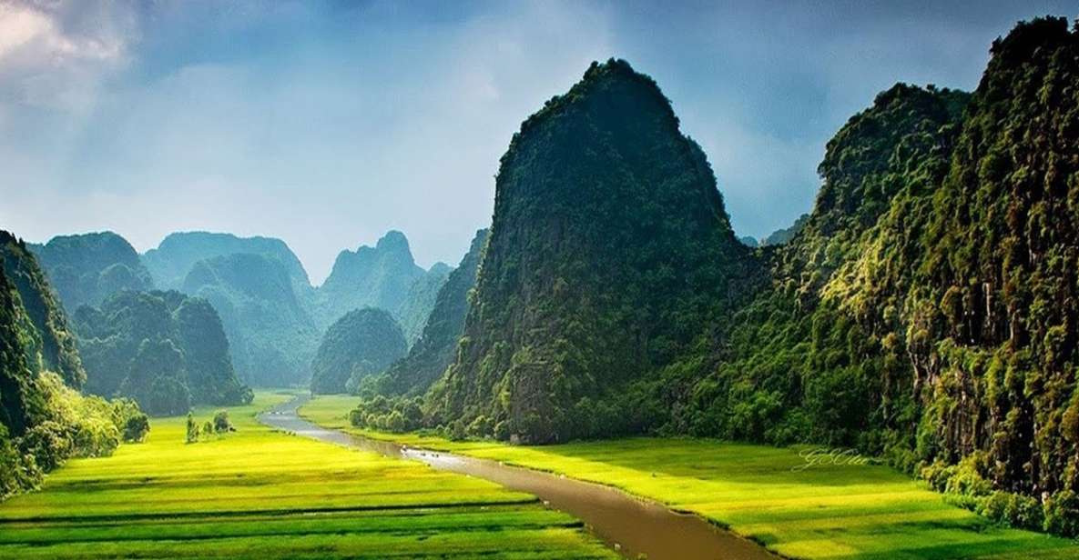 From Hanoi: Ninh Binh-Hoa Lu-Trang An-Mua-Cave-Buffet Lunch - Trang An UNESCO: upstream boat ride through cave tunnels