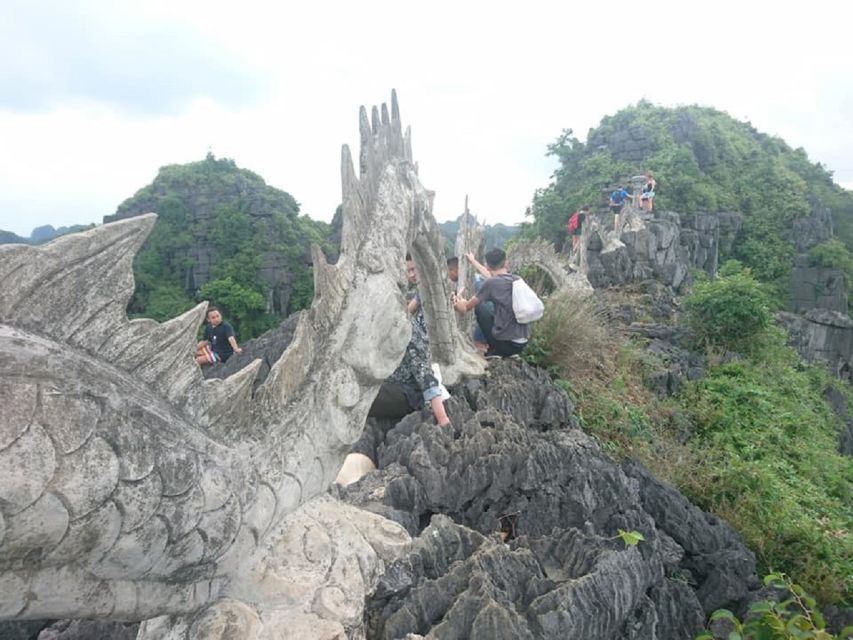 From Hanoi: Ninh Binh-Hoa Lu-Trang An-Mua-Cave-Buffet Lunch - Mua Cave (Dancing Cave): almost 500 steps to Tam Coc views