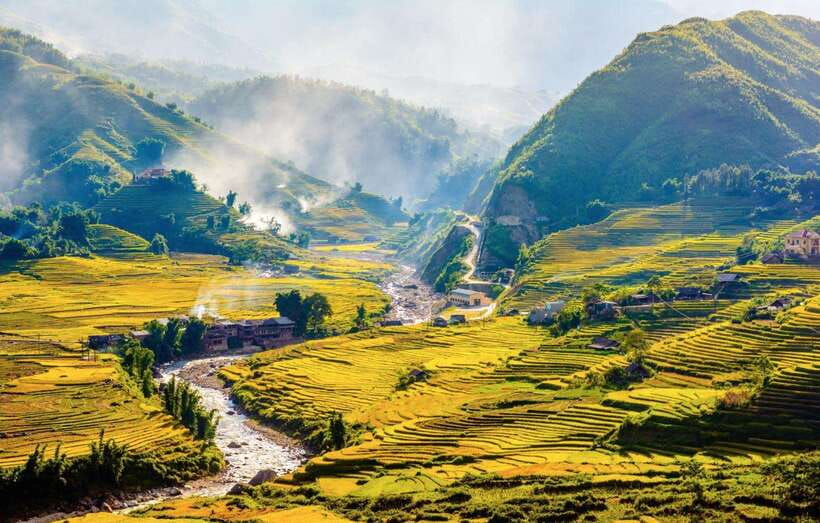 From Hanoi: Trek and Stay: 3-Day Sapa Highlands Adventure - Cat Cat Village and the Hydraulic Power Station Stop