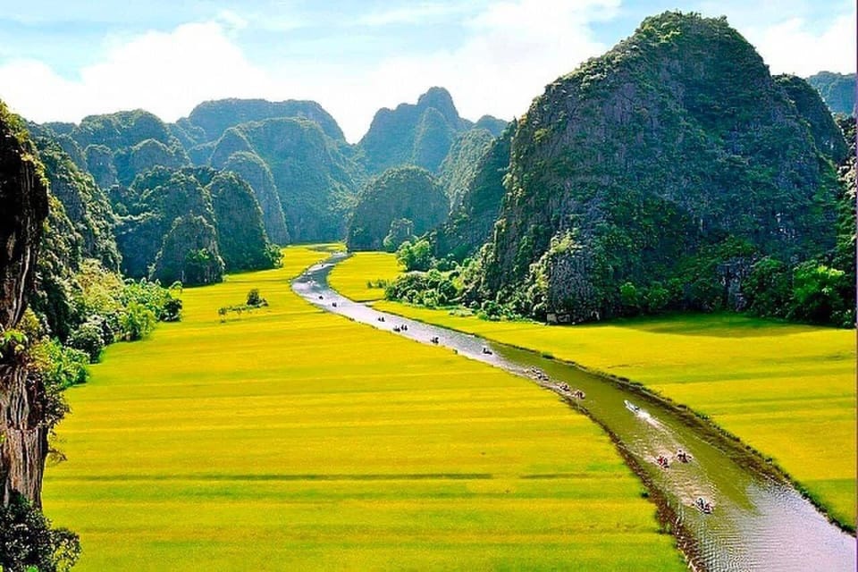 From Hanoi: Visit Hoa Lu & Trang An or Tam Coc & Mua Caves - Tam Coc vs Trang An: Picking Your Cave Boat Adventure