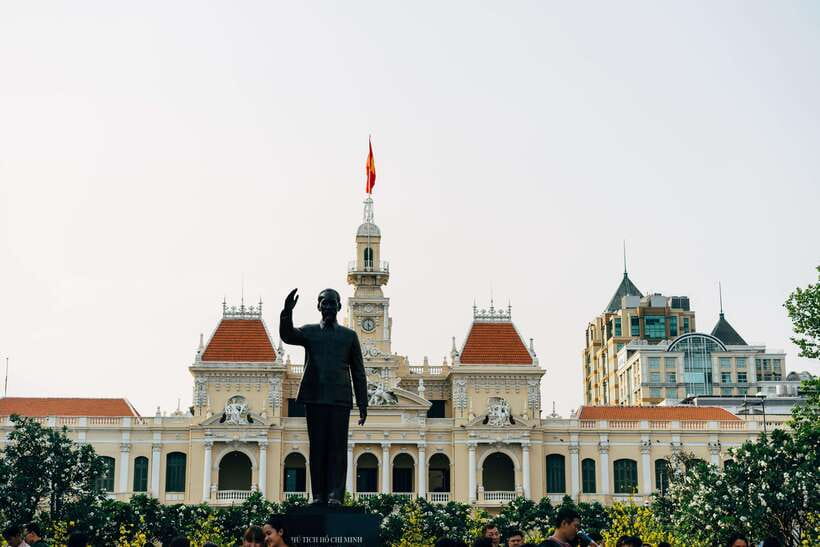 From HCM: City Highlights & Chinatown Trips – Water Bus Tour - Lunch at a Local Restaurant: Included Value You’ll Appreciate
