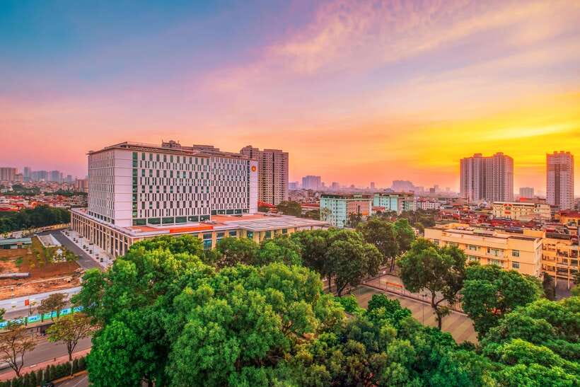 From HCM: Full-Day Cu Chi Tunnels & City Highlights Tour - Saigon’s French-Era Icons: Post Office and Notre-Dame Exterior