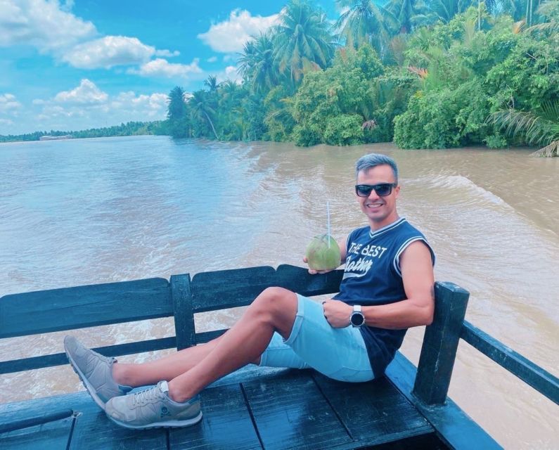 From Ho Chi Minh City: Mekong Delta VIP Tour by Limousine - Vinh Trang pagoda: your first look at Mekong spirituality