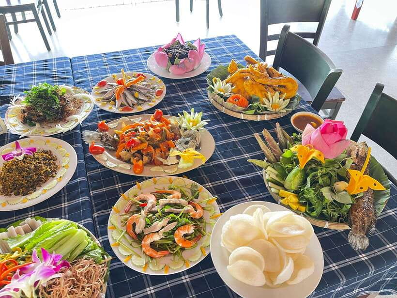 From Ho Chi Minh City: Tan Lap Floating Village Eco Day Tour - Getting out of Ho Chi Minh City: pickup and the road-day reality