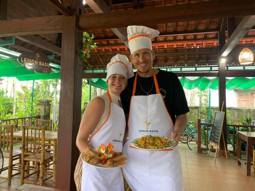 From Hoi An: Cooking Class at Organic Farm - Communal cooking and dining: why the meal feels social (not rushed)