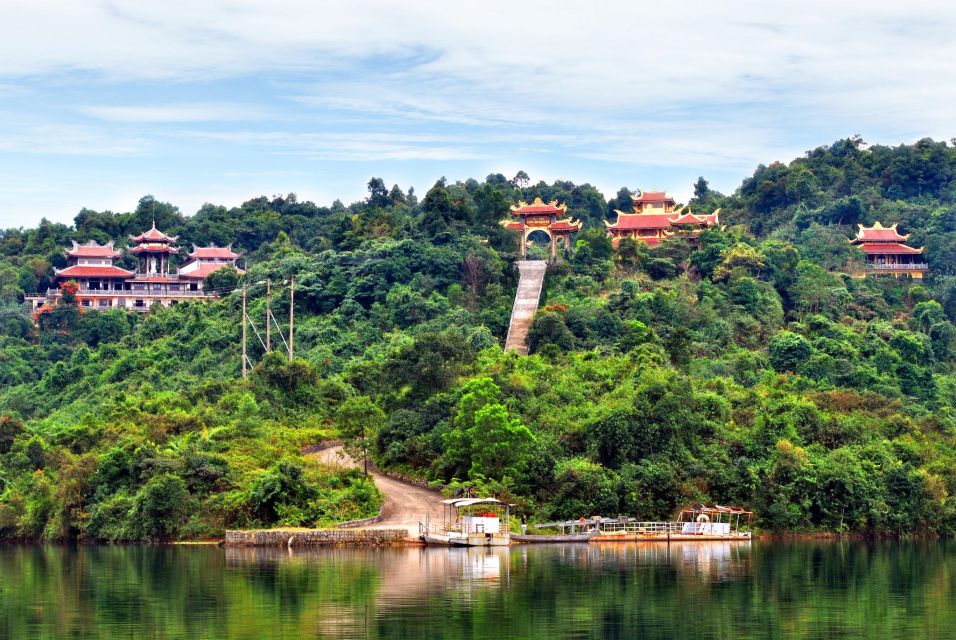 From Hue/Da Nang/Hoi An: Bach Ma National Park Trekking Tour - The Hike Route: Hai Vong Dai Peak and the Five Lakes Trail