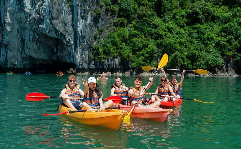 Hanoi: Halong Bay Cruise, Amazing Cave, Titov Island & Kayak - Food, drinks, and water: what’s included and what costs extra