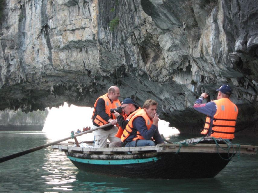 Hanoi/Ninh Binh:3 Day 2 Night Bai Tu Long Bay Luxury Junk - Ocean-View Cabin Comfort and How the Boat Life Works
