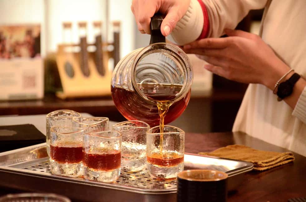 Hanoi: Taste Fresh Lotus Tea Ceremony & Untold Stories - The patience behind multi-day scenting