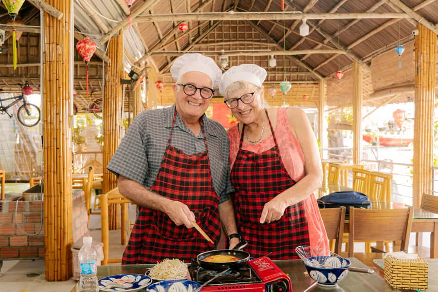 Hoi An: Lantern Making, Basket Boat, and Cooking Class - Should you book this Hoi An lantern, basket boat, and cooking tour?