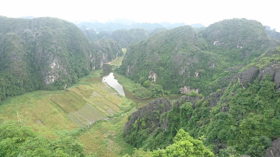 Ninh Binh - Hoa Lu - Tam Coc - Mua Caves & Buffet Lunch - Mua Cave and the Near-500-Step Climb to Lying Dragon Mountain