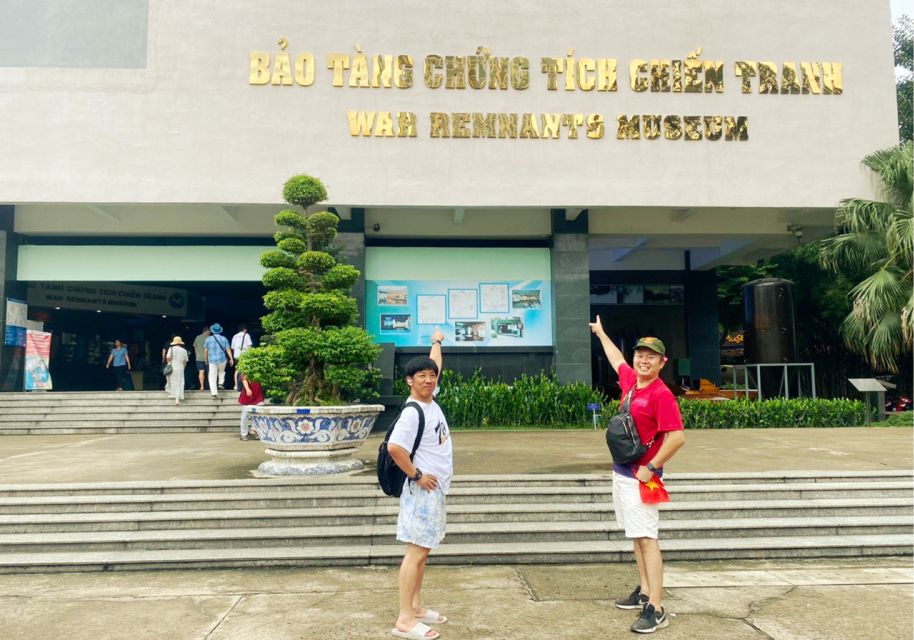 Saigon History & Cu Chi Tunnels with War Museum 1-Day Tour - Getting Oriented: Handicraft Stop and the Cu Chi Documentary