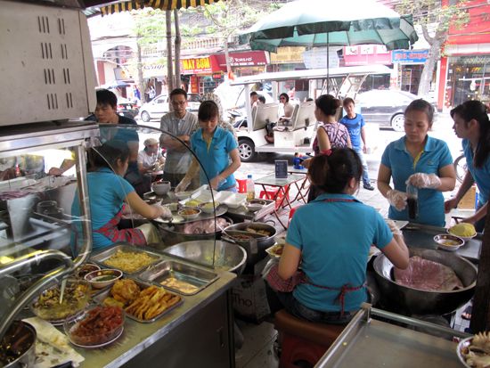 Street Food Tour Hanoi and Train Street Experience - What to bring, wear, and expect from the walk